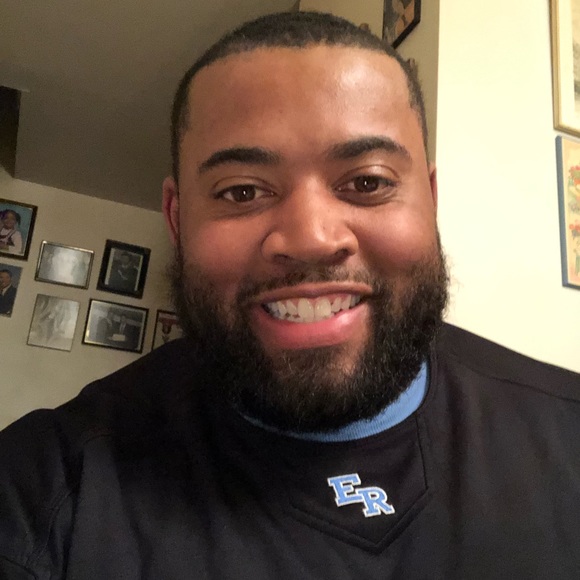 Meet your Posher, Lawrence - Picture 3 of 8